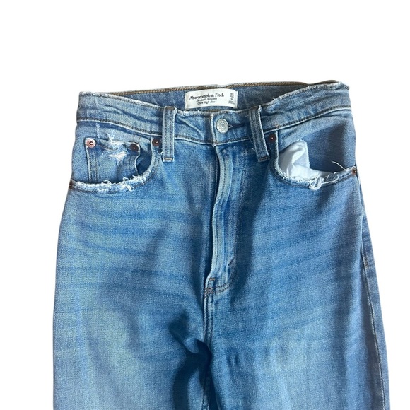 Abercrombie & Fitch The Ankle Straight Ultra High Rise Medium Wash Raw Hem 25/0L - Picture 5 of 13